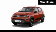 Rouge brick (rood metallic) Nieuw 2024 Dacia Spring Expression Hatchback | € 20.500 (Eerlijke prijs)
