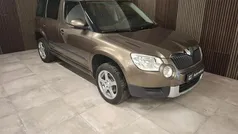 Bruin Gebruikt 2013 Skoda Yeti Active SUV | € 7.995 (Eerlijke prijs)