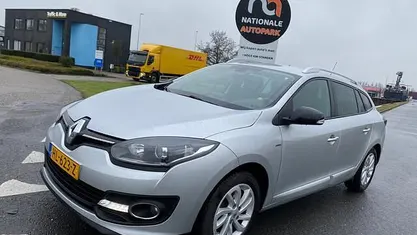 Occasion Renault Mégane GrandTour LIMITED 110 PK (80 kW) 2015 Grijs Stationwagen