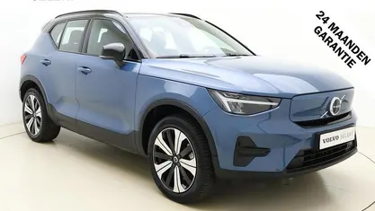 Blauw, metallic lak Gebruikt 2022 Volvo XC40 Core SUV | € 27.800 (Super prijs)