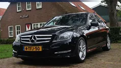 Zwart, metallic lak Gebruikt 2012 Mercedes C250 Avantgarde Sedan | € 12.945 (Eerlijke prijs)