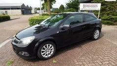 Zwart Gebruikt 2009 Opel Astra GTC Business Hatchback | € 1.495 (Eerlijke prijs)