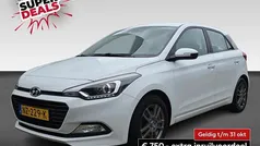 Wit Gebruikt 2017 Hyundai i20 Comfort Hatchback | € 10.730 (Eerlijke prijs)