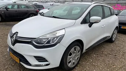 Occasion 2017 Renault Clio GrandTour Zen Stationwagen | € 2.750 (Super prijs)