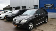 Zwart Gebruikt 2006 Mercedes ML320 SUV | € 3.999 (Super prijs)