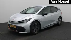 Grijs Gebruikt 2022 Cupra Born Hatchback | € 23.900 (Eerlijke prijs)