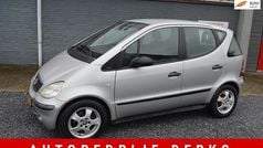 Grijs Gebruikt 2002 Mercedes A140 Elegance MPV | € 1.750 (Eerlijke prijs)