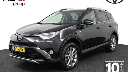 Zwart Gebruikt 2018 Toyota RAV4 Style SUV | € 25.950 (Eerlijke prijs)