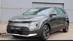 Grijs, metallic lak Gebruikt 2024 Kia e-Niro Light SUV | € 29.945 (Super prijs)