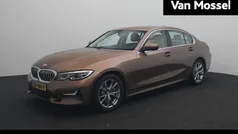Bruin Gebruikt 2019 BMW 330 Executive Sedan | € 27.995 (Goede deal)