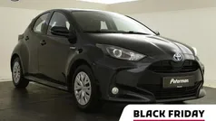 Gebruikt 2021 Toyota Yaris Active Hatchback | € 17.899 (Eerlijke prijs)