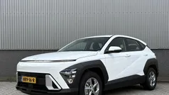 Wit Gebruikt 2024 Hyundai Kona Comfort SUV | € 29.940 (Eerlijke prijs)