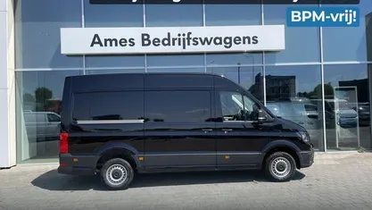 Zwart Occasion 2024 VW Crafter Trendline Van | € 37.995 (Eerlijke prijs)