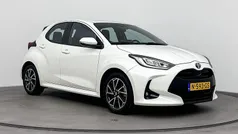Gebruikt 2021 Toyota Yaris Hybrid Hatchback | € 22.000 (Eerlijke prijs)