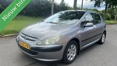 Grijs Gebruikt 2003 Peugeot 307 Hatchback | € 1.195 (Eerlijke prijs)