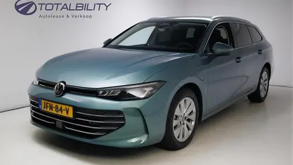 Gebruikt 2025 VW Passat Business Stationwagen | € 40.900 (Super prijs)