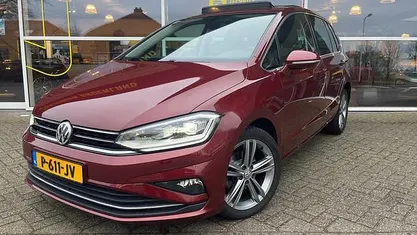Rood Gebruikt 2018 VW Golf Sportsvan Highline MPV | € 17.950 (Eerlijke prijs)
