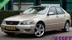 Beige Gebruikt 2004 Lexus IS200 Executive Line Sedan | € 4.995 (Eerlijke prijs)