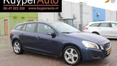 Blauw, metallic lak Gebruikt 2012 Volvo V60 Kinetic Stationwagen | € 5.500 (Eerlijke prijs)