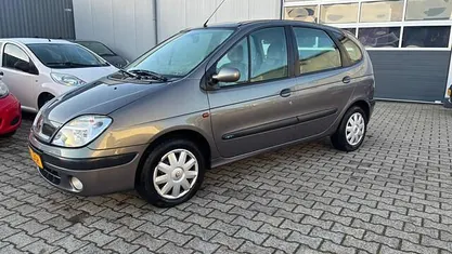 Occasion Renault Scénic 107 PK (78 kW) 2003 Grijs MPV