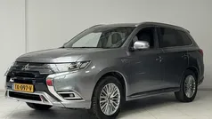 Gebruikt 2018 Mitsubishi Outlander Instyle SUV | € 22.445 (Eerlijke prijs)