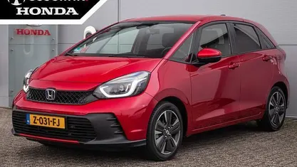Rood (parellak) Occasion 2024 Honda Jazz Advance Hatchback | € 28.450 (Eerlijke prijs)