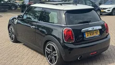 Zwart Gebruikt 2014 Mini Cooper Business Hatchback | € 15.999 (Eerlijke prijs)