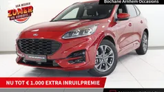 Rood Gebruikt 2020 Ford Kuga ST-Line SUV | € 24.635 (Eerlijke prijs)