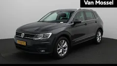 Grijs Gebruikt 2020 VW Tiguan Comfortline SUV | € 25.900 (Eerlijke prijs)