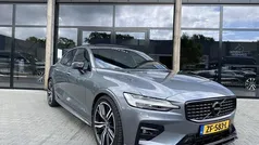 Grijs Gebruikt 2019 Volvo S60 R-Design Sedan | € 30.950 (Eerlijke prijs)