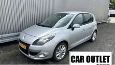 Grijs Gebruikt 2010 Renault Scénic III MPV | € 3.650 (Goede deal)