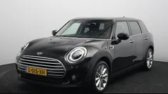 Zwart Gebruikt 2023 Mini Cooper Clubman Business Stationwagen | € 27.845 (Eerlijke prijs)
