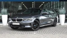 Gebruikt 2021 BMW 320e Executive Stationwagen | € 29.950 (Eerlijke prijs)