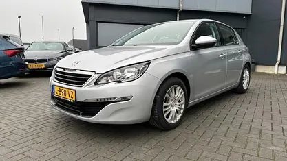 Occasion 2016 Peugeot 308 Allure Hatchback | € 6.450 (Goede deal)