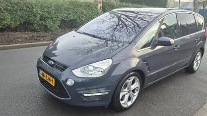Grijs (metallic) Occasion 2012 Ford S-MAX S MPV | € 8.950 (Eerlijke prijs)