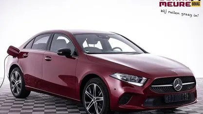 Rood Gebruikt 2022 Mercedes A250 Luxury Sedan | € 27.990 (Super prijs)
