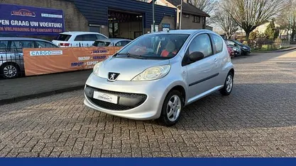 Occasion Peugeot 107 Urban Move 68 PK (50 kW) 2008 Hatchback