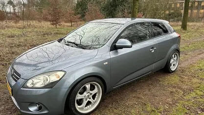 Blauw Gebruikt 2007 Kia ProCeed Hatchback | € 2.550 (Eerlijke prijs)