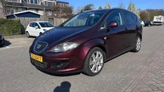 Rood Gebruikt 2008 Seat Altea XL Stylance MPV | € 2.950 (Eerlijke prijs)