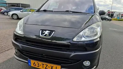 Occasion Peugeot 1007 73 PK (53 kW) 2007 Zwart MPV