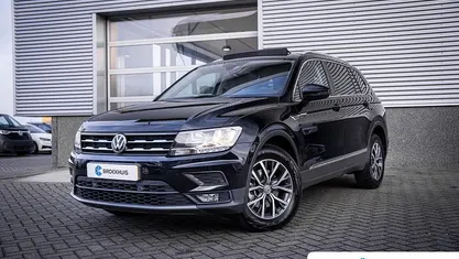 Zwart Gebruikt 2018 VW Tiguan Comfortline SUV | € 26.445 (Eerlijke prijs)