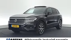 Zwart Gebruikt 2018 VW Touareg SUV | € 39.949 (Goede deal)