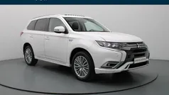 Gebruikt 2020 Mitsubishi Outlander Intense+ SUV | € 25.990 (Eerlijke prijs)