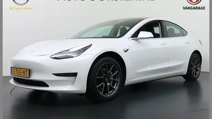 Occasion Tesla Model 3 Standard Range Plus 239 kW (326 PK) 2019 Sedan
