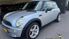 Grijs Gebruikt 2005 Mini ONE Hatchback | € 2.950 (Eerlijke prijs)