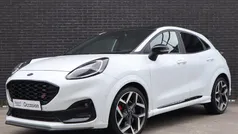 Frozen white (licht wit) Gebruikt 2021 Ford Puma ST SUV | € 25.945 (Eerlijke prijs)