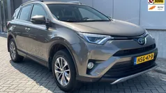 Bruin, metallic lak Gebruikt 2017 Toyota RAV4 Hybrid SUV | € 21.450 (Eerlijke prijs)