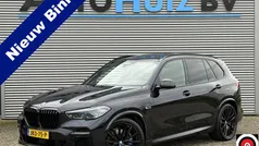 Zwart Gebruikt 2022 BMW X5 Executive SUV | € 57.999 (Eerlijke prijs)