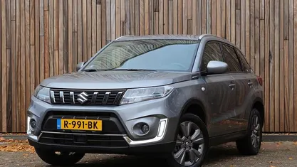 Gebruikt 2022 Suzuki Vitara SUV | € 21.240 (Eerlijke prijs)