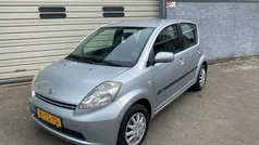 Grijs Gebruikt 2007 Daihatsu Sirion Hatchback | € 1.750 (Eerlijke prijs)